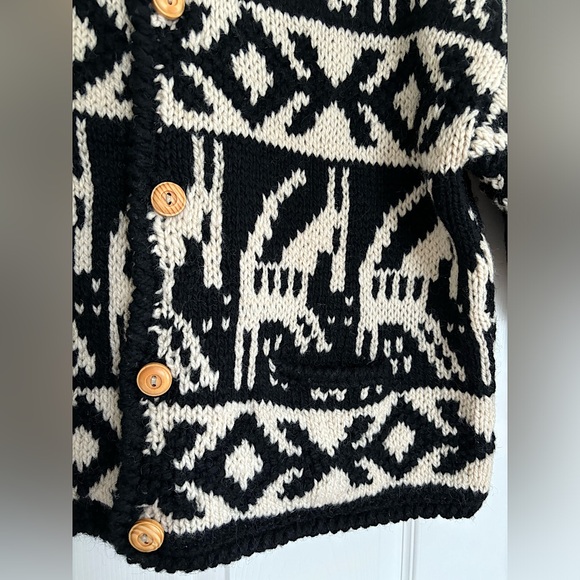 Vintage Handknit Cardigan 100% WOOL - Picture 2 of 4